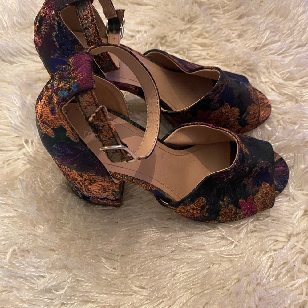 Madden Girl Floral Women's Heels - Black and Gold - Picture 6 of 10